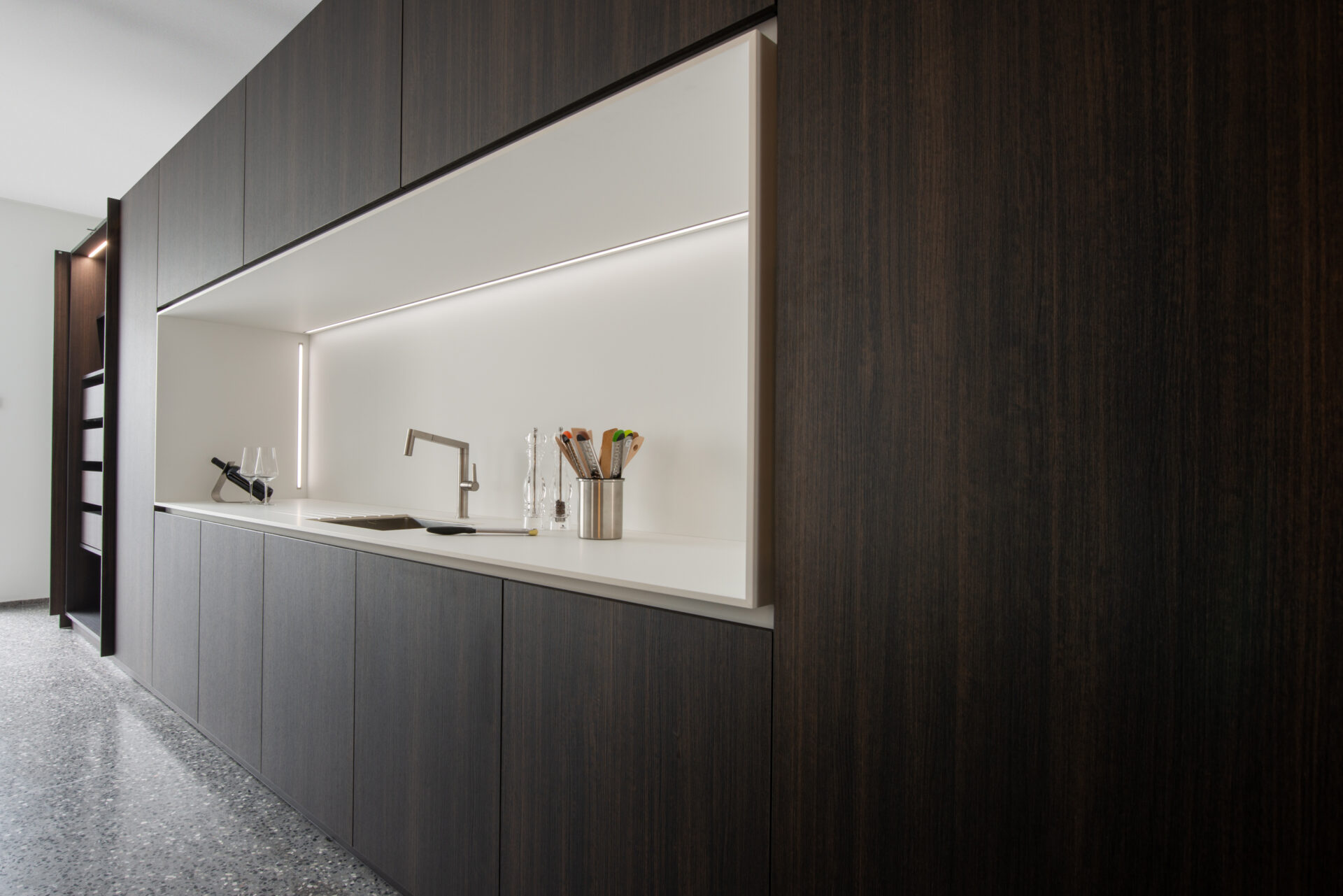 AFFAIRES _ L-Constant-visite-1-8726_edit